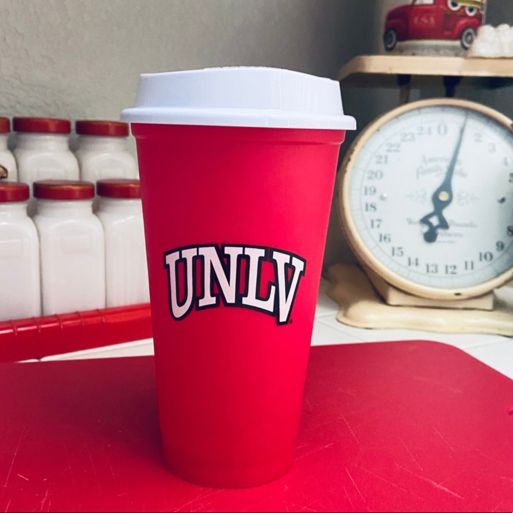 Starbucks hot cup 16 oz reusable UNLV NWT